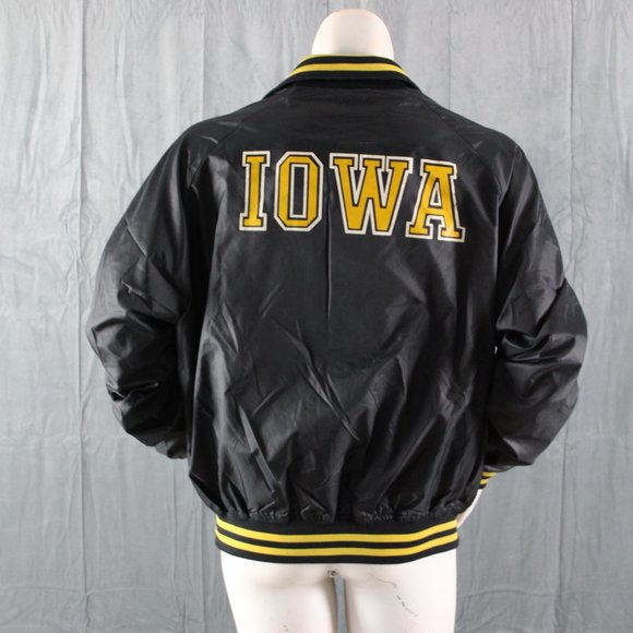 Iowa Hawkeyes Jacket (VTG) - Screened Windbreaker by Chalkline - Men's XL - Picture 7 of 9